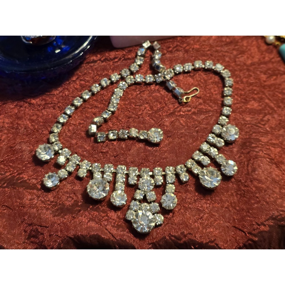 Vintage Style Clear Rhinestone Necklace Silver‎ Tone Sparkle